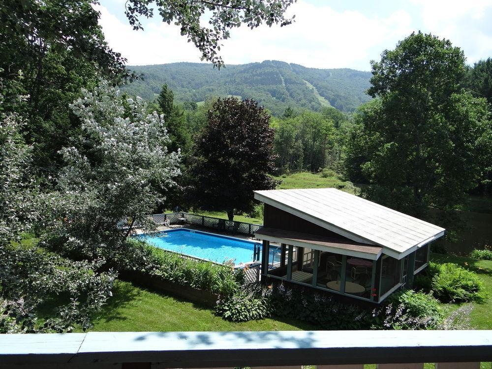 Blue Gentian Lodge At Magic Mountain Londonderry 外观 照片