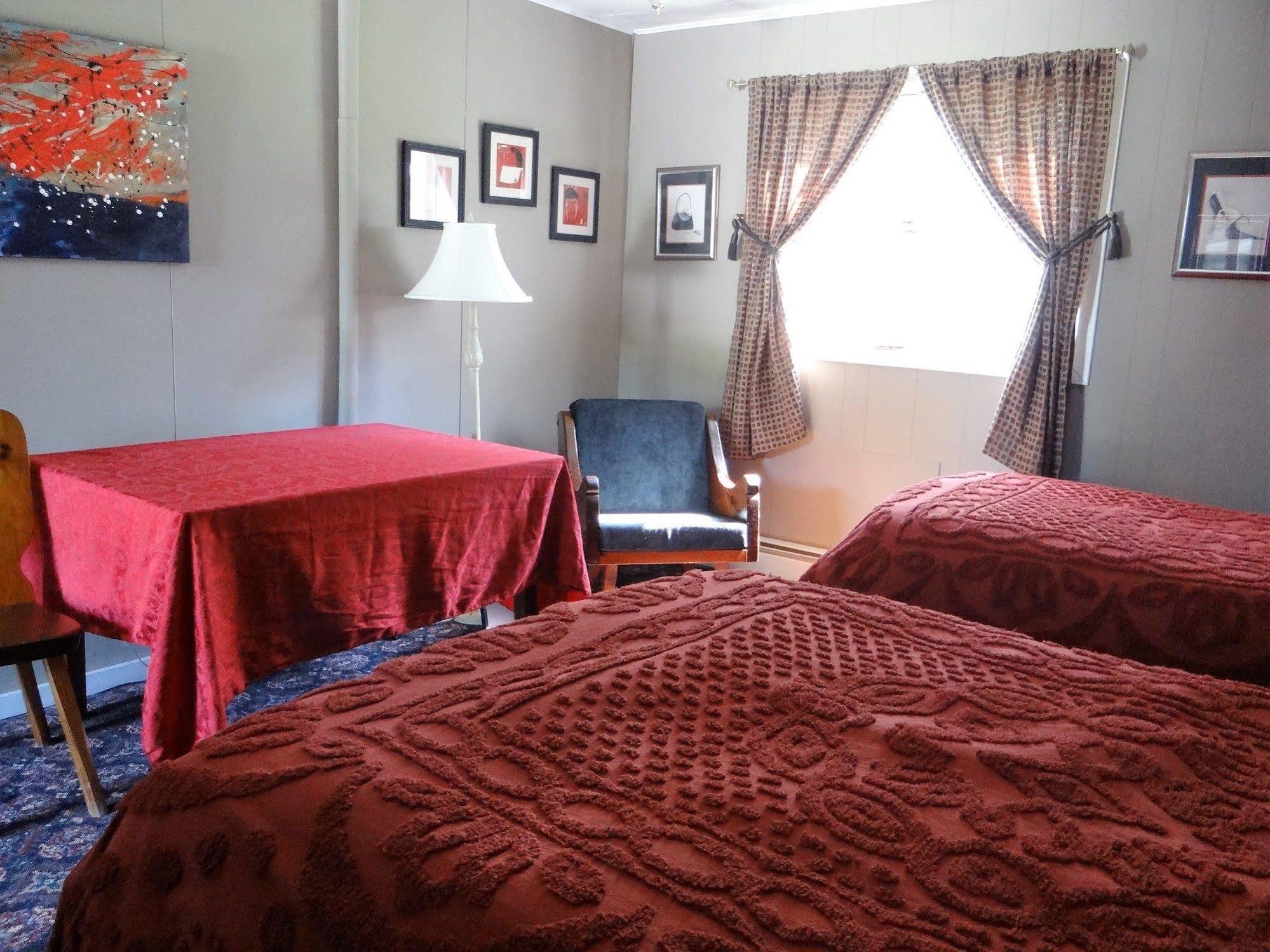 Blue Gentian Lodge At Magic Mountain Londonderry 外观 照片
