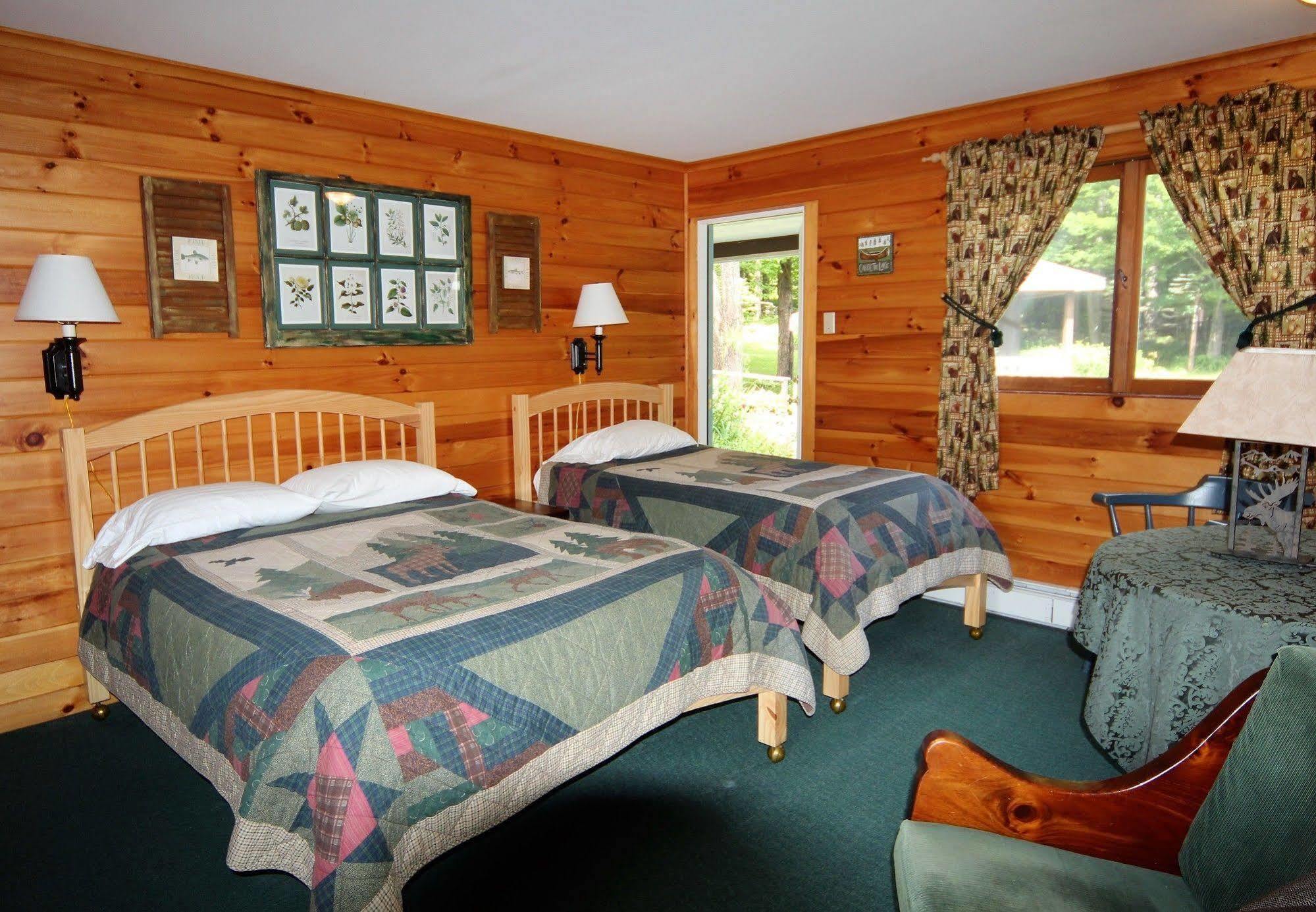 Blue Gentian Lodge At Magic Mountain Londonderry 外观 照片