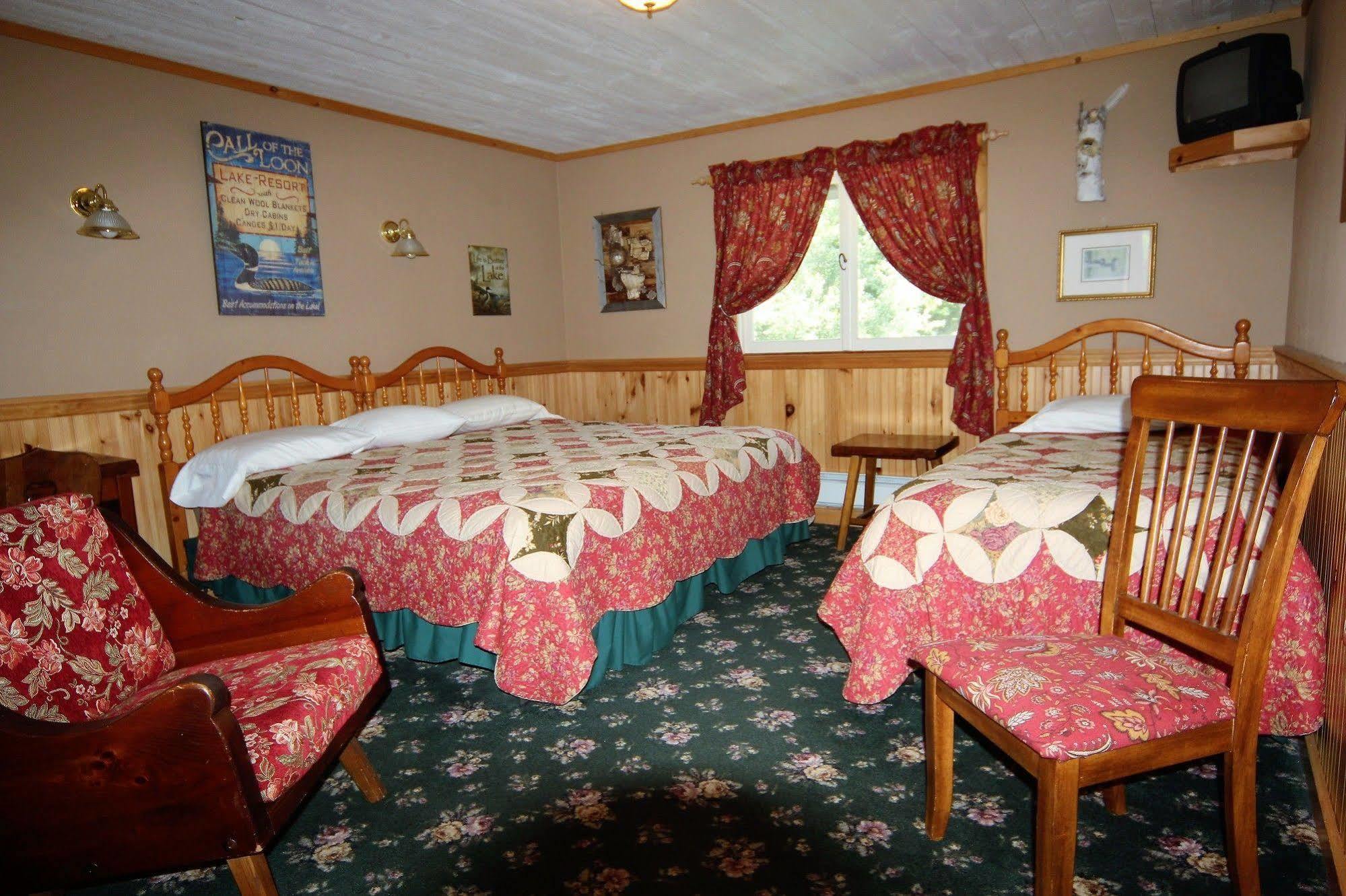 Blue Gentian Lodge At Magic Mountain Londonderry 外观 照片