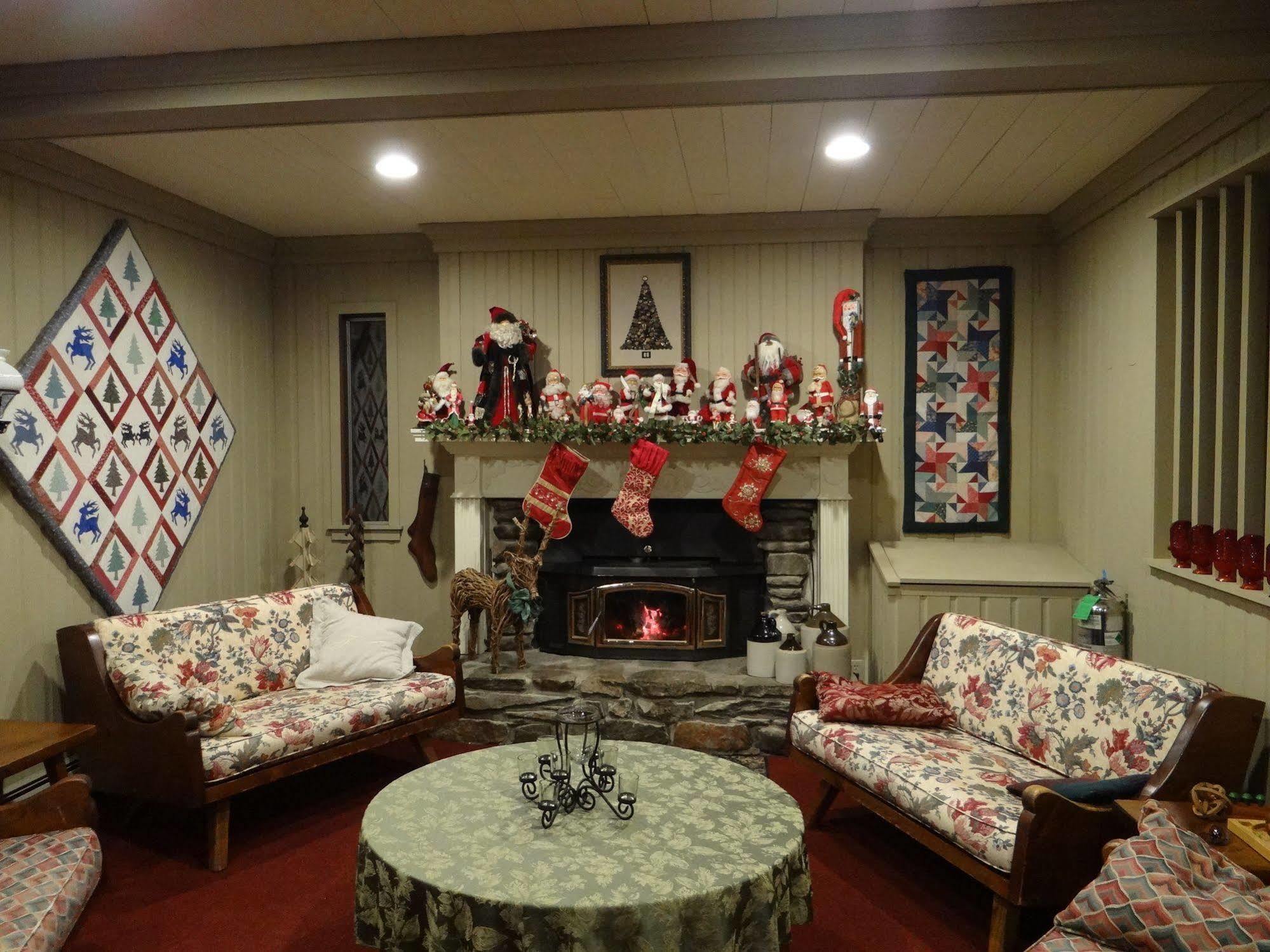 Blue Gentian Lodge At Magic Mountain Londonderry 外观 照片